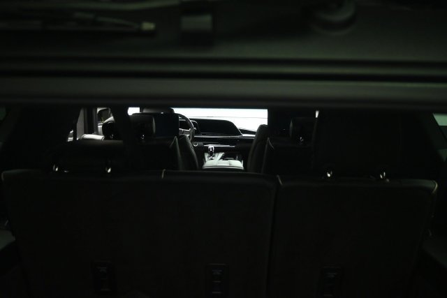 Used 2024 Cadillac Escalade ESV V w/ Heavy-Duty Trailer Package AWD/4WD image 60
