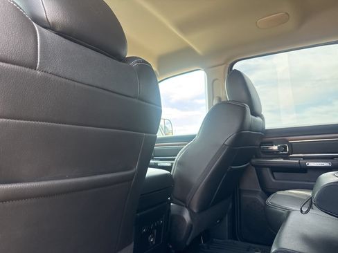 Used 2015 RAM 1500 Laramie w/ Convenience Group AWD/4WD image 33