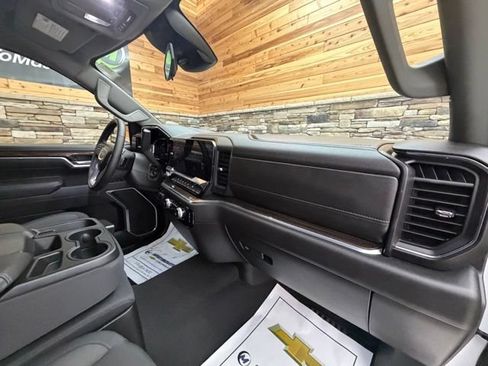 Used 2025 GMC Sierra 1500 Elevation AWD/4WD image 15