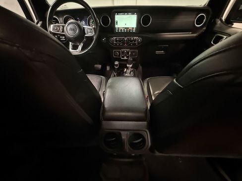 Used 2022 Jeep Wrangler Unlimited Sahara AWD/4WD image 70