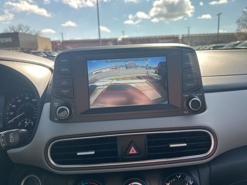 Used 2021 Hyundai Kona SEL Plus image 46