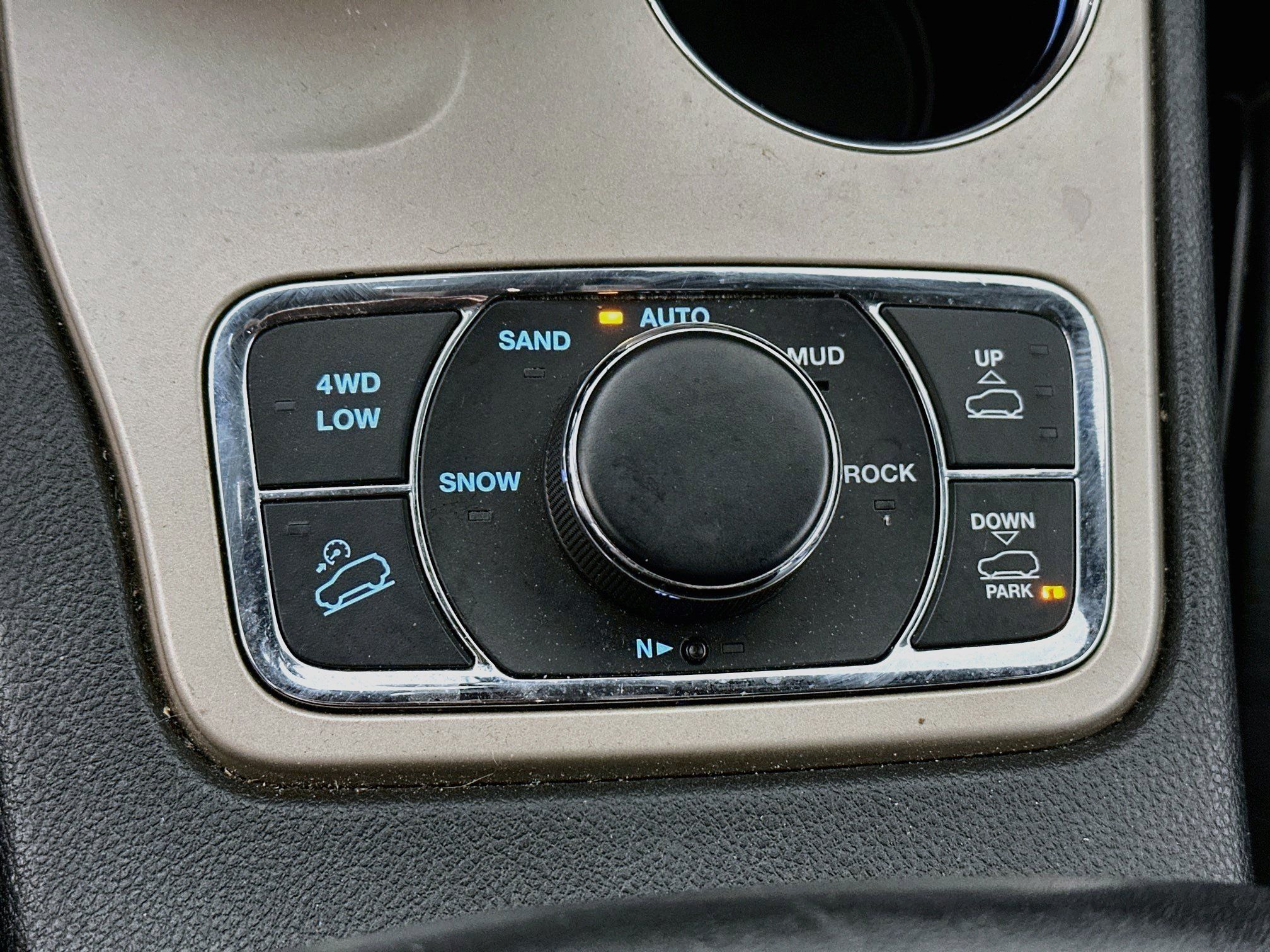 Used 2014 Jeep Grand Cherokee Summit AWD/4WD image 20