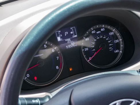 Used 2015 Hyundai Accent GLS FWD image 21