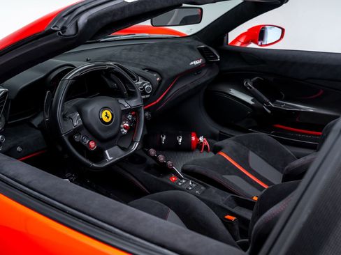 Used 2020 Ferrari 488 Pista Spider image 47