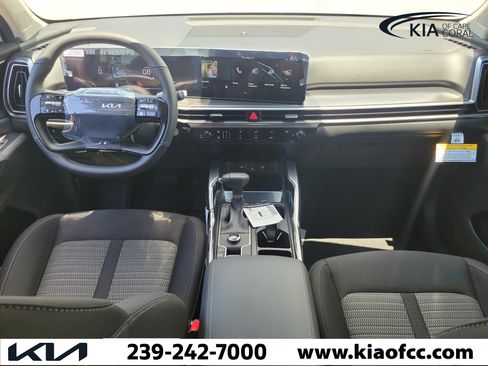 New 2026 Kia Sorento LX FWD image 16