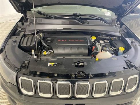 Used 2022 Jeep Compass Limited image 16