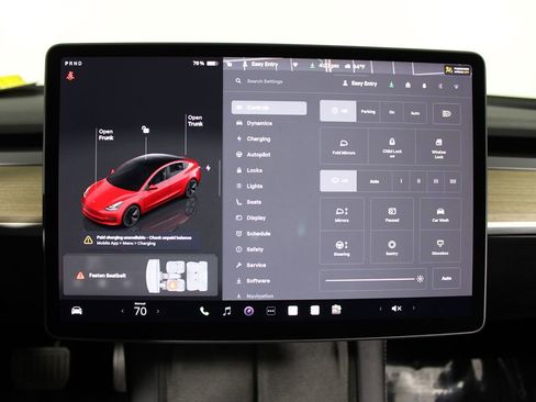 Used 2023 Tesla Model 3 Standard Range image 15