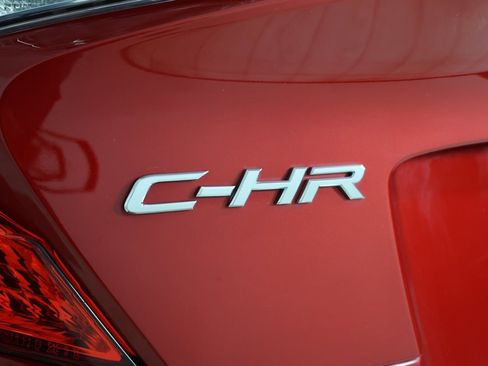 Used 2021 Toyota C-HR XLE image 13