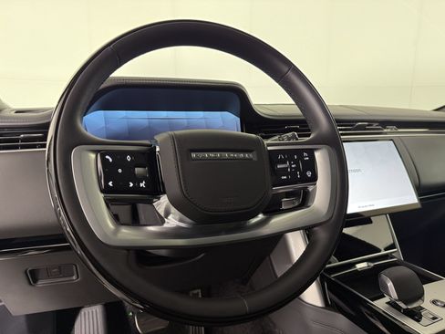 Used 2025 Land Rover Range Rover Autobiography AWD/4WD image 27