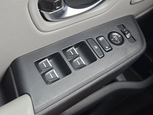Certified 2025 Honda Pilot EX-L image 30