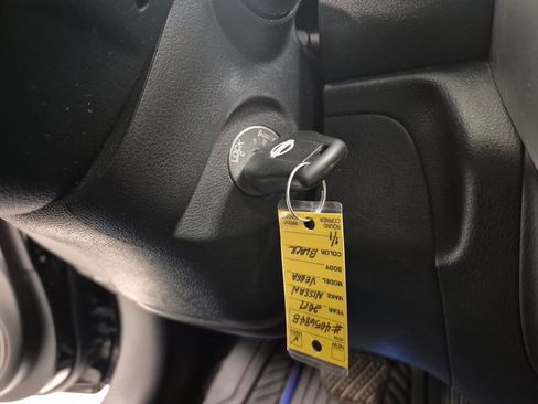 Used 2017 Nissan Versa SV image 17