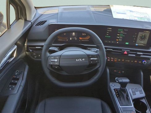 New 2026 Kia Sportage EX image 23