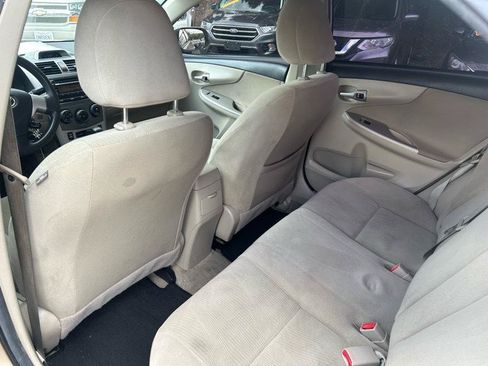 Used 2012 Toyota Corolla LE FWD image 14