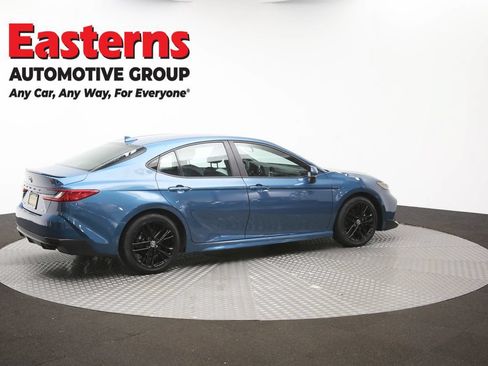 Used 2025 Toyota Camry SE FWD image 43