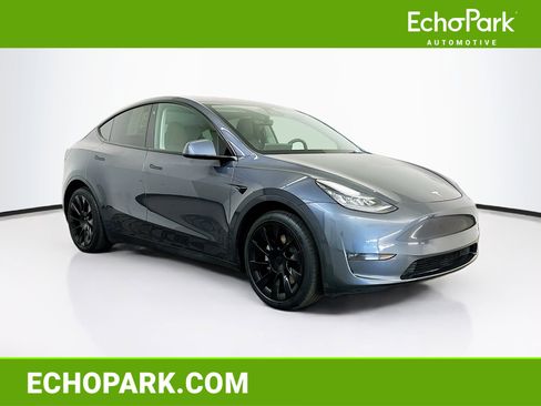 Used 2021 Tesla Model Y Long Range AWD/4WD image 1