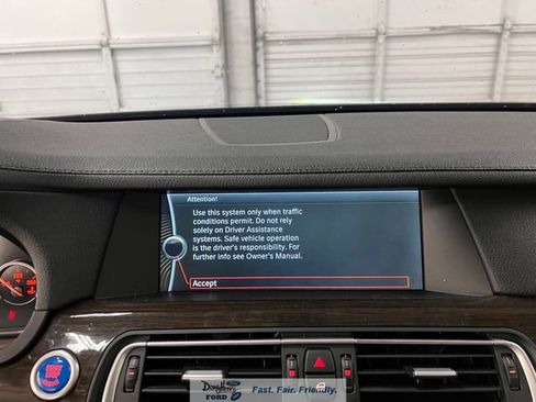 Used 2011 BMW 750i image 40