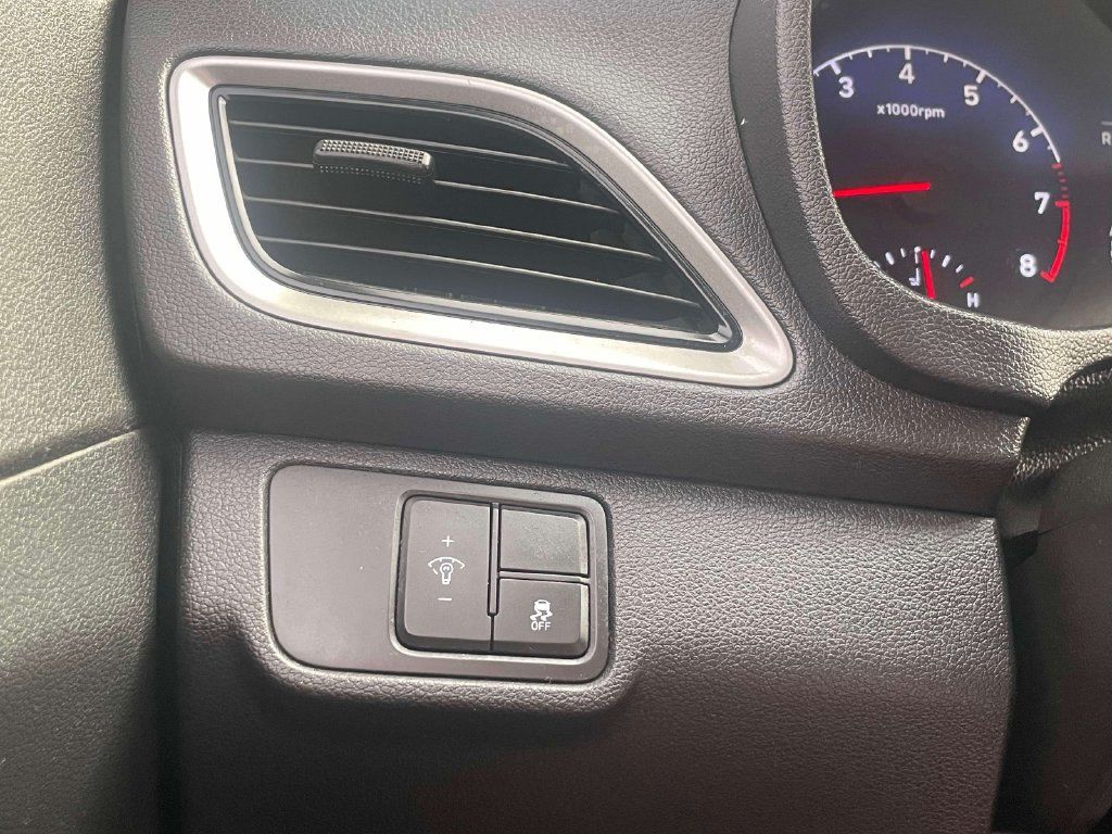 Used 2019 Hyundai Accent SEL FWD image 18