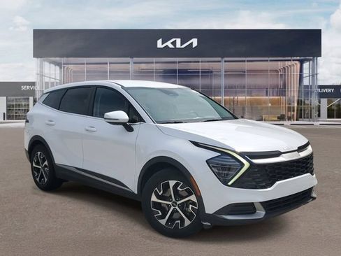 Certified 2024 Kia Sportage EX FWD image 1