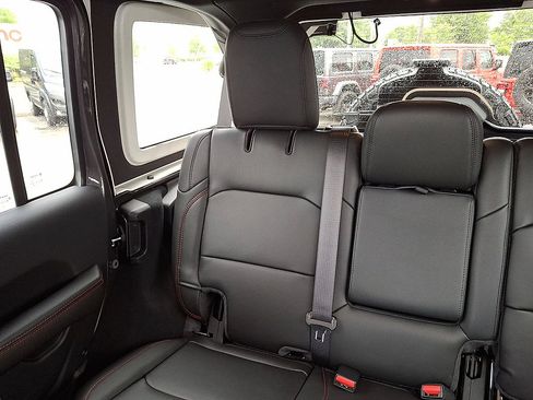 Used 2026 Jeep Wrangler Unlimited Rubicon 392 w/ Quick Order Package 27X Moab AWD/4WD image 12