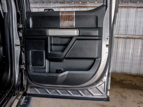 Used 2019 Ford F250 Lariat w/ Lariat Ultimate Package AWD/4WD image 47
