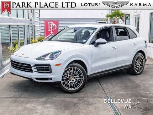 Used 2022 Porsche Cayenne S Platinum image 1