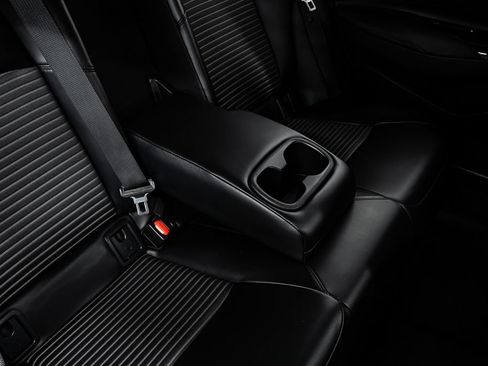 Used 2020 Toyota Corolla XSE FWD image 32