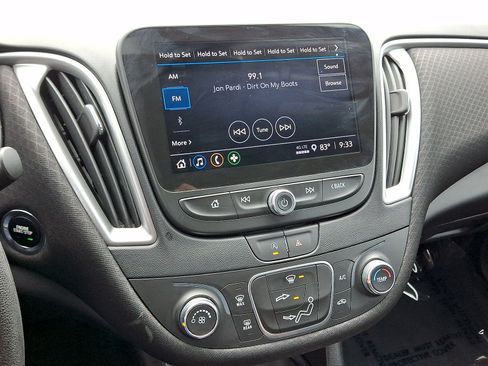 Used 2022 Chevrolet Malibu LS w/ Driver Confidence Package II FWD image 14