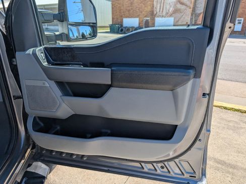 Used 2024 Ford F250 XLT w/ XLT Premium Package AWD/4WD image 19