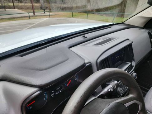 Used 2020 Chevrolet Colorado W/T w/ WT Convenience Package image 15