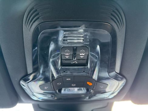 Used 2022 Alfa Romeo Stelvio Veloce image 52