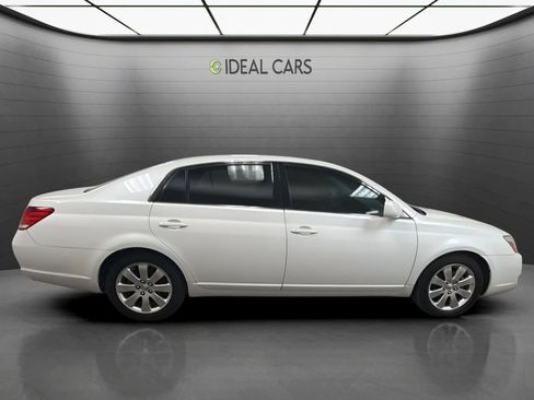Used 2006 Toyota Avalon XLS FWD image 4