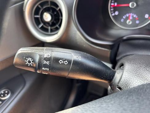 Used 2021 Kia Forte LXS FWD image 26