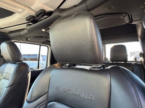 Used 2022 Jeep Gladiator Overland w/ Popular Equipment Package image 11