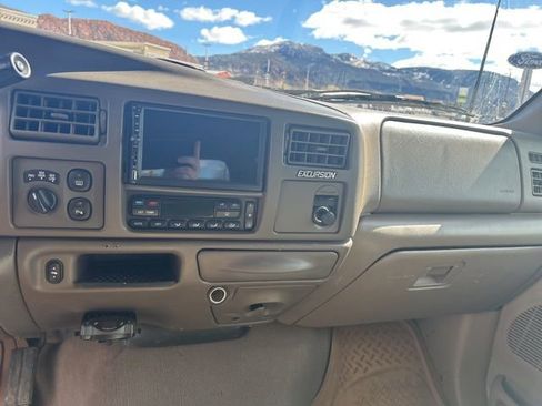 Used 2003 Ford Excursion Eddie Bauer image 13