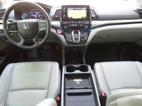 Used 2023 Honda Odyssey Touring image 35
