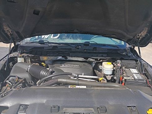 Used 2018 RAM 3500 SLT w/ Snow Chief Group AWD/4WD image 33