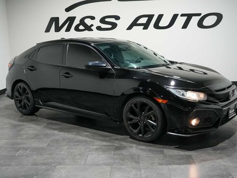 Used 2018 Honda Civic Sport image 7