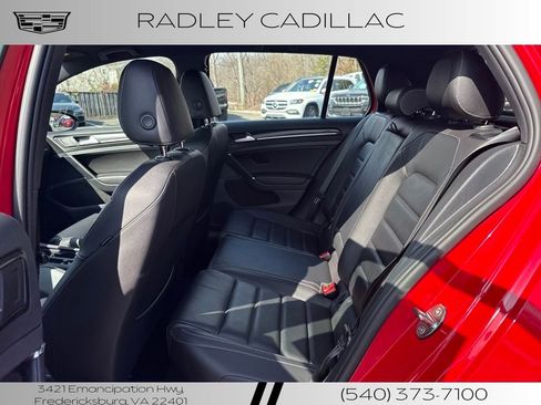 Used 2017 Volkswagen Golf 4-Door image 12