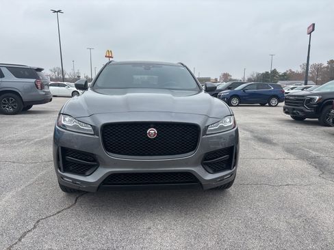 Used 2019 Jaguar F-PACE R-Sport image 1
