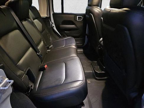 Used 2022 Jeep Wrangler Unlimited Rubicon w/ Xtreme Recon 35" Tire Package image 20