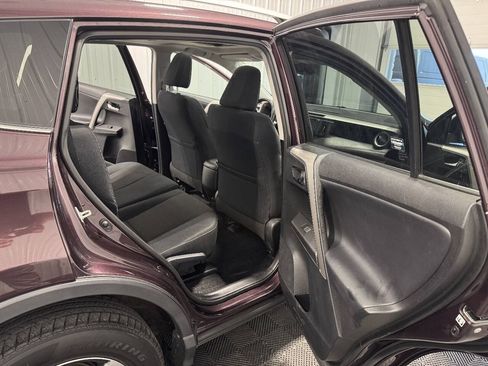 Used 2016 Toyota RAV4 XLE w/ Convenience Package AWD/4WD image 20