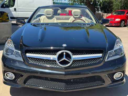 Used 2009 Mercedes-Benz SL 550 image 3