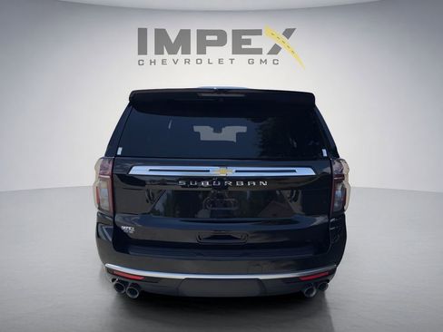 Used 2024 Chevrolet Suburban High Country w/ Advanced Technology Package AWD/4WD image 4