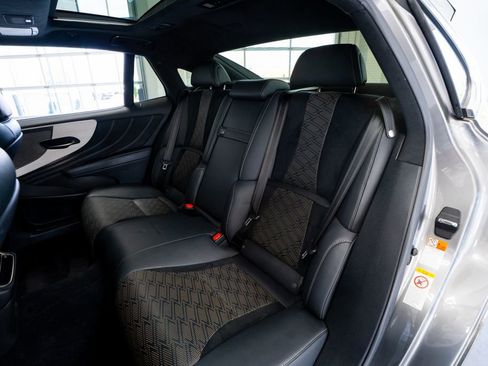 Used 2018 Lexus LS 500 F Sport w/ Accessory Package (Z2) RWD image 52