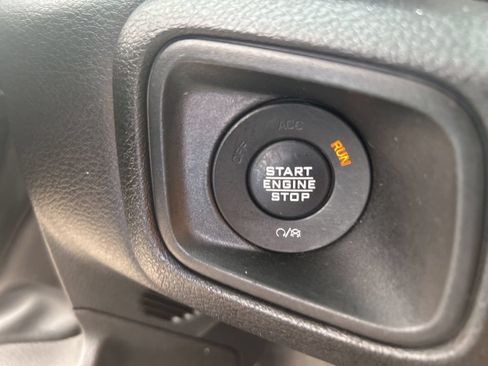 Used 2024 Jeep Wrangler Unlimited Sport AWD/4WD image 39
