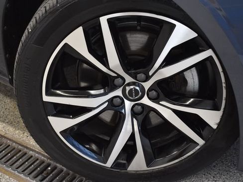 Used 2024 Volvo S60 B5 Core FWD image 29