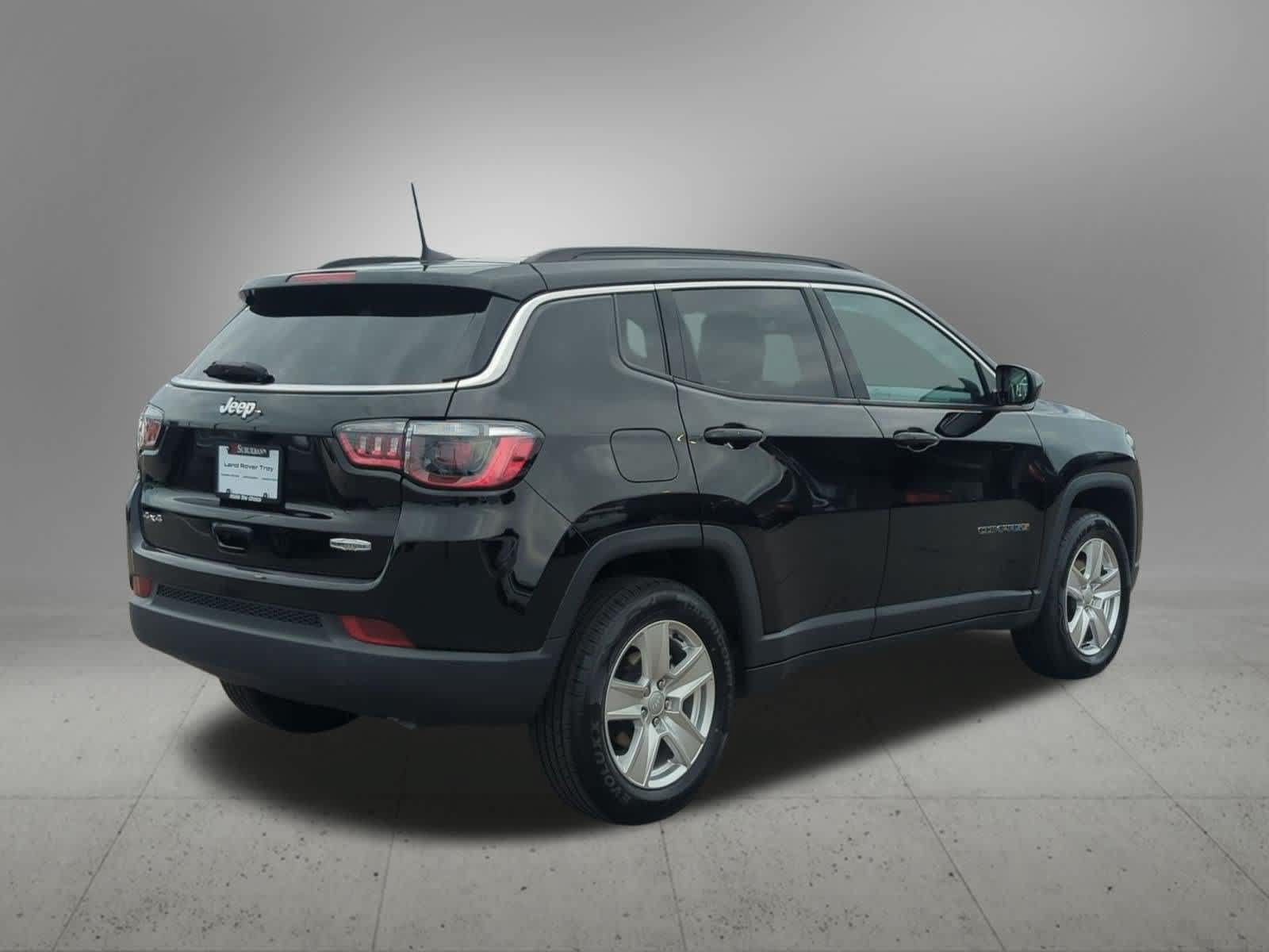 Used 2022 Jeep Compass Latitude w/ Convenience Group AWD/4WD image 6