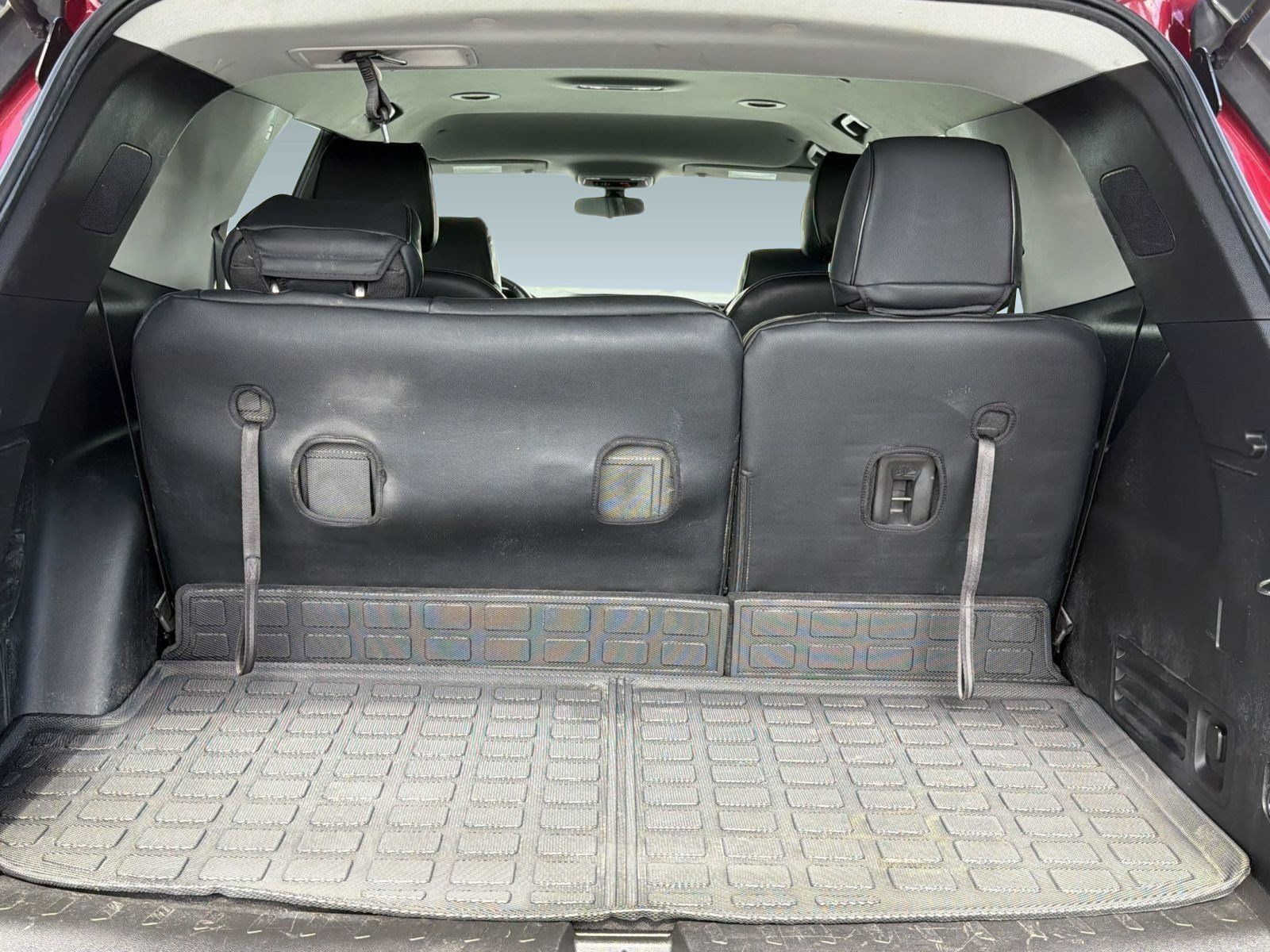 Used 2021 Chevrolet Traverse LT FWD image 21