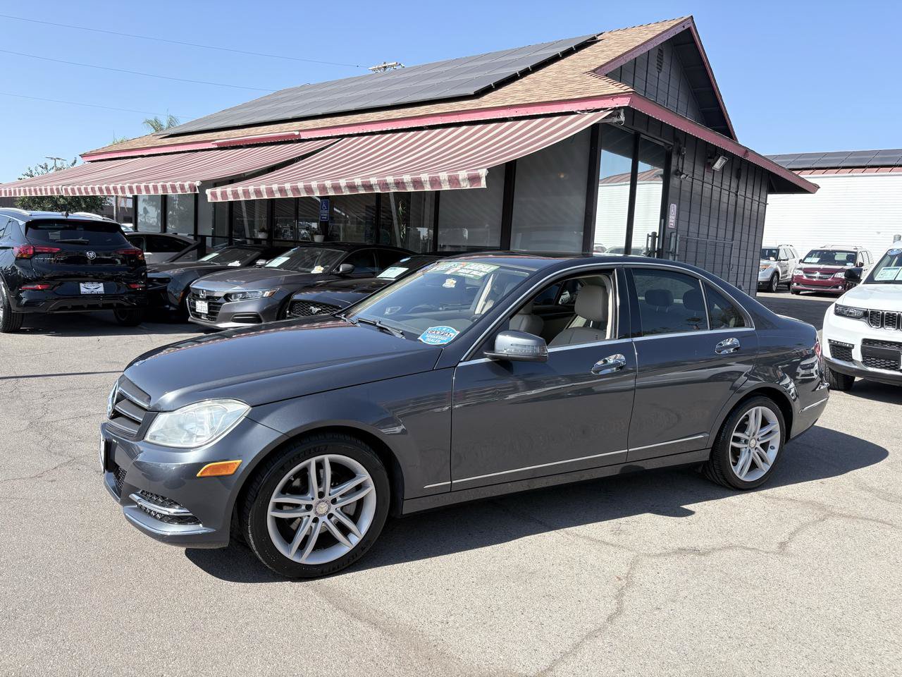Used 2013 Mercedes-Benz C 250 Sedan image 4