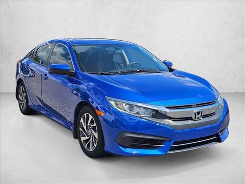 Used 2018 Honda Civic EX image 3